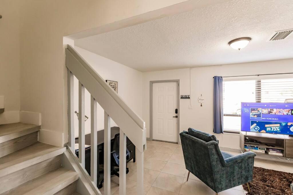 Appartamento Oasis 7 Mins To Dolphin Mall Mia Ps4 Games